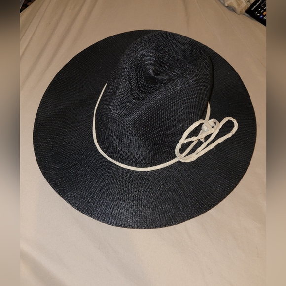 Womans Hat Dou - Picture 4 of 10